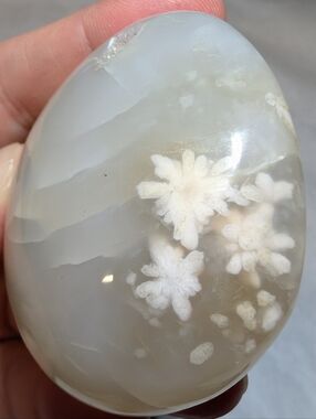 Flower Agate Palm Stone
